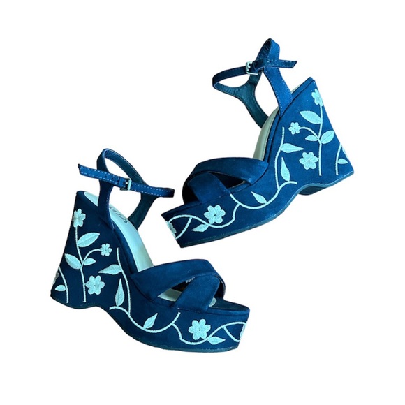 MIA Floral Embroidered Platform Wedge Sandals - Picture 1 of 5